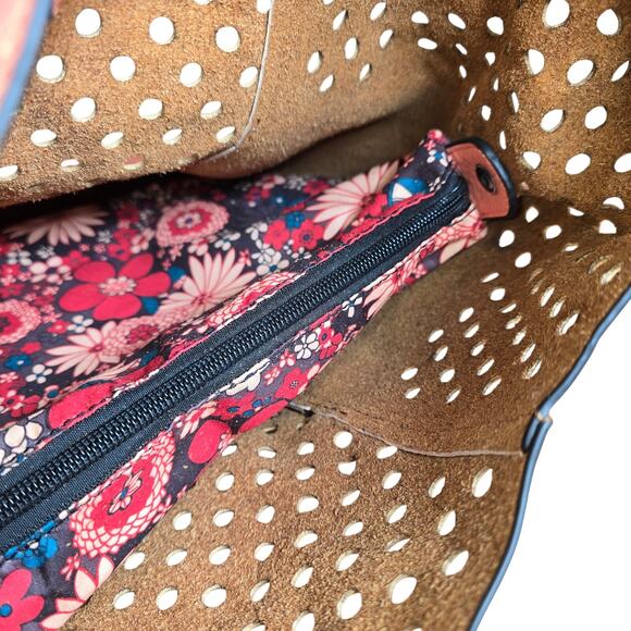 Brand New With Tags and Dust Bag Tosca 2-in-1 Purse Shoulder Bag Pink - Picture 5 of 11